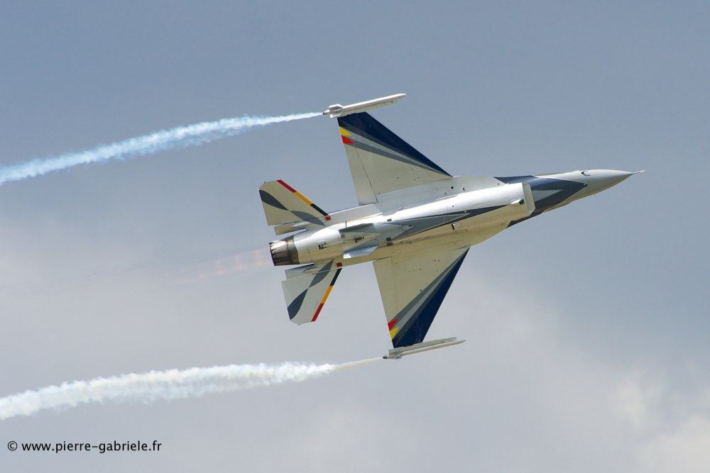 f16_8643.jpg