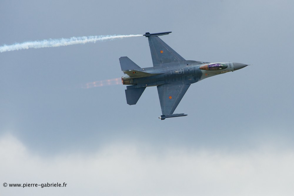 f16_8651.jpg