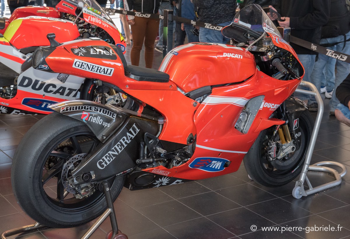 stands-d750_6240.jpg