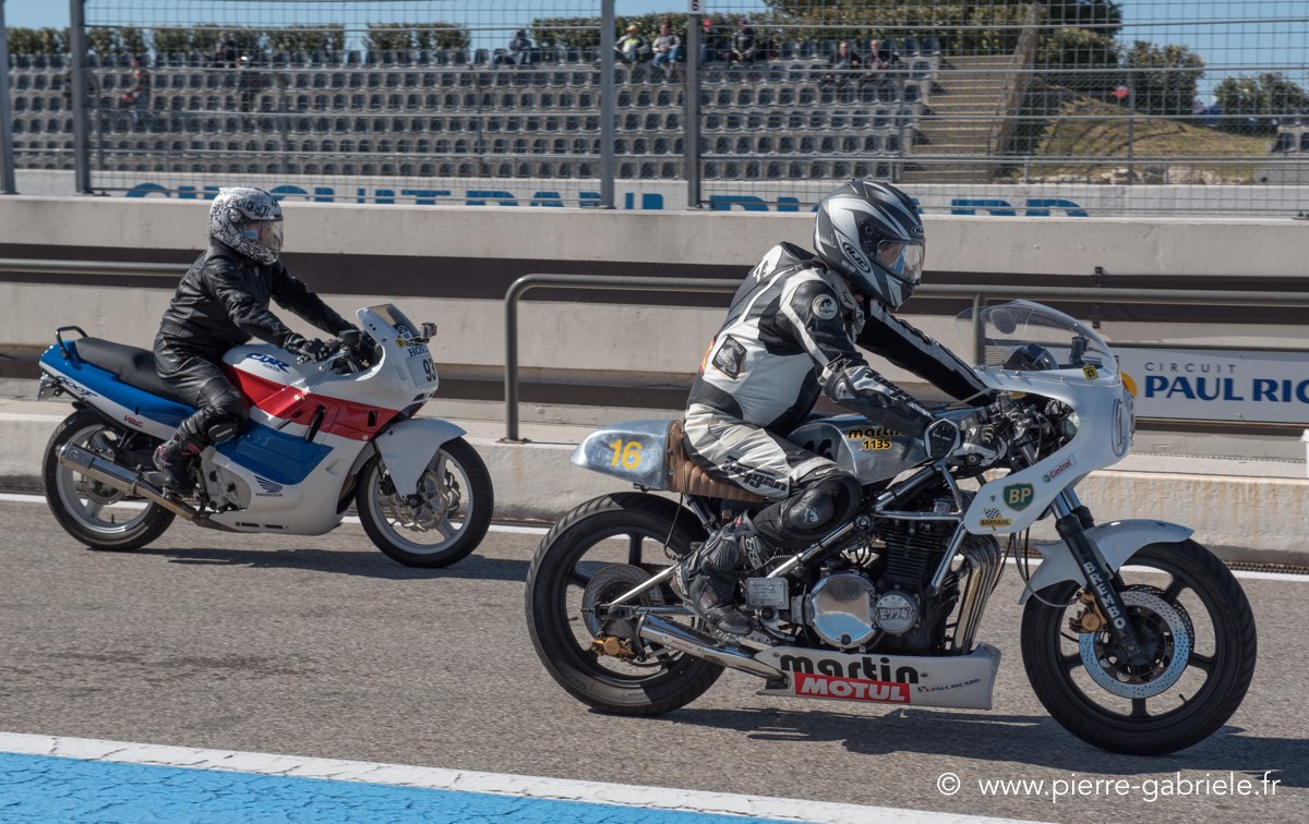 stands-d750_6246.jpg