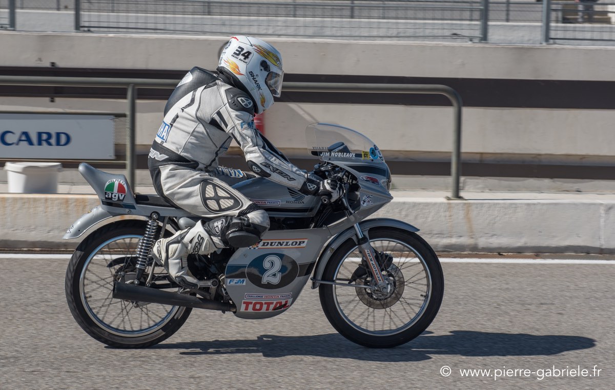 stands-d750_6247.jpg