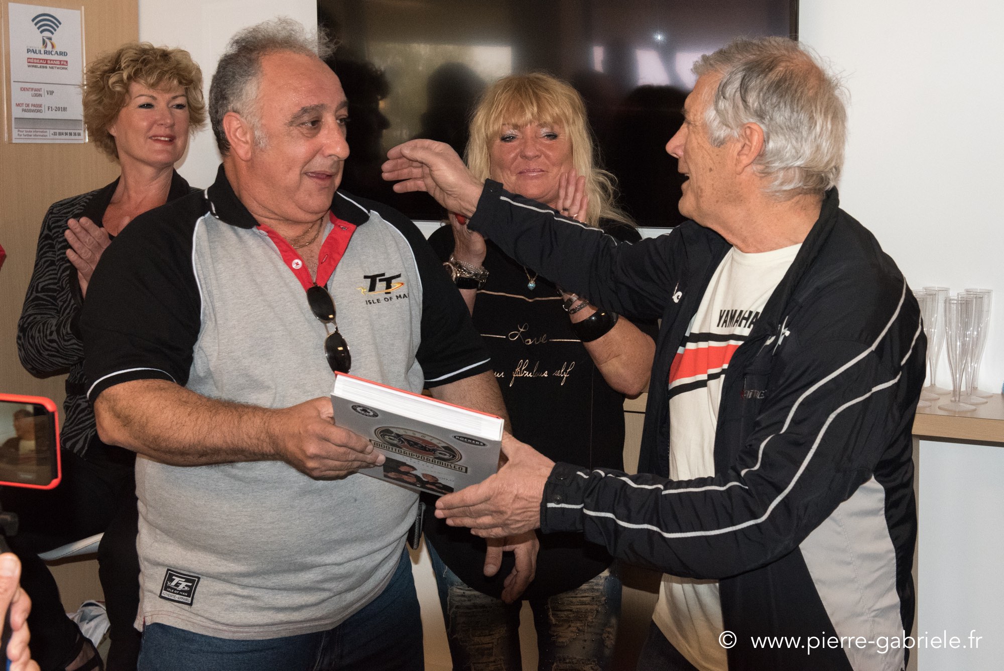 livre-ago-d750_5928.jpg